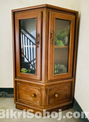 Showcase / cabinet